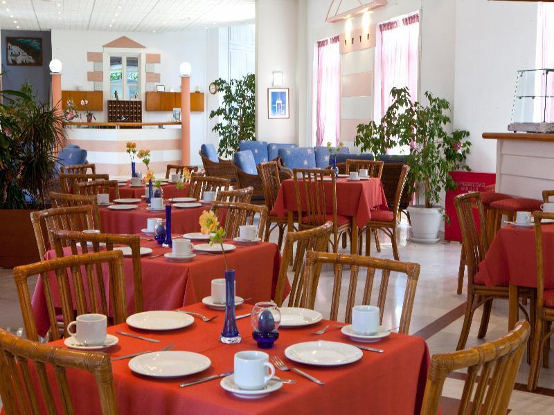Palatino Hotel Lixouri Exterior photo
