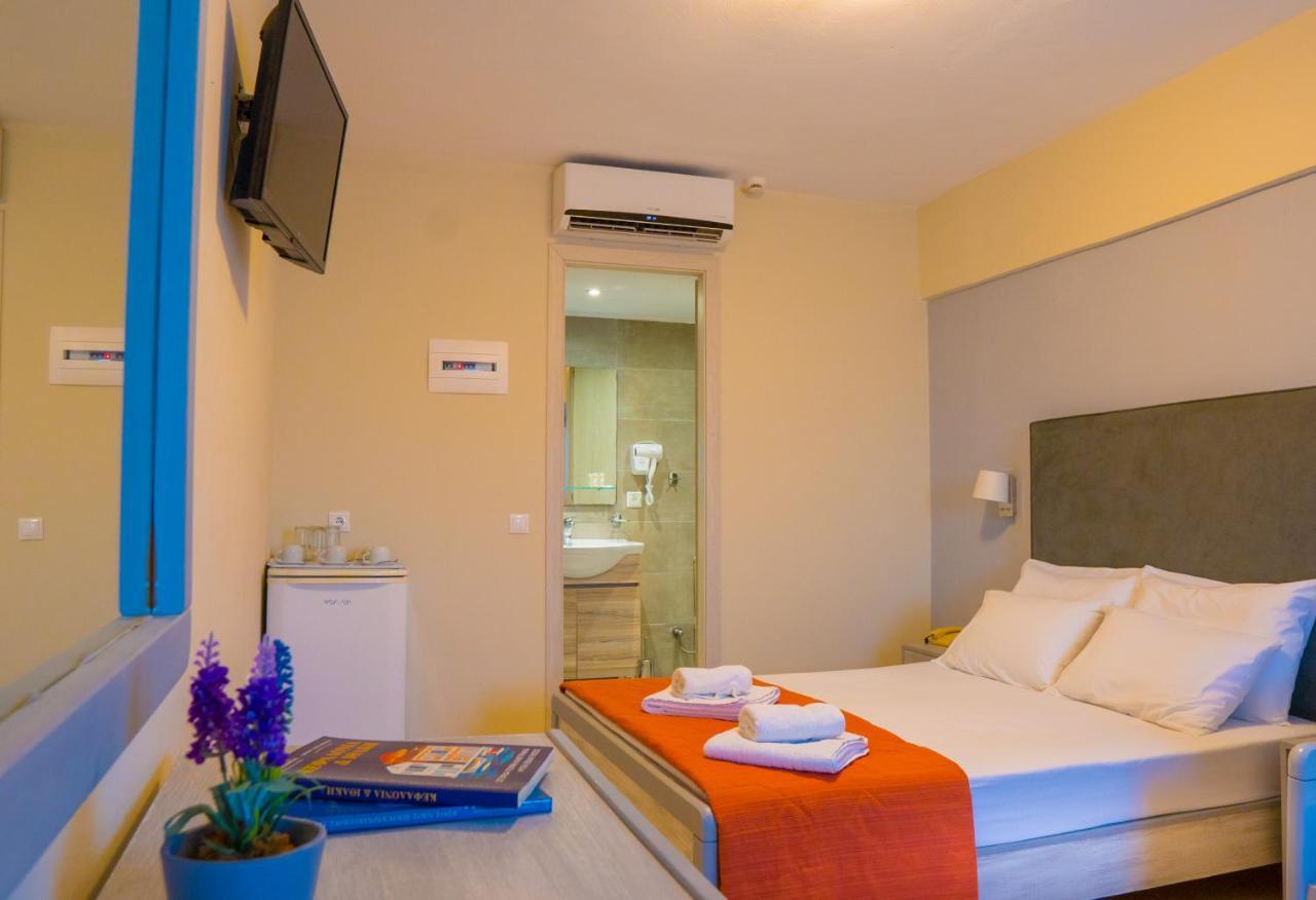 Palatino Hotel Lixouri Exterior photo